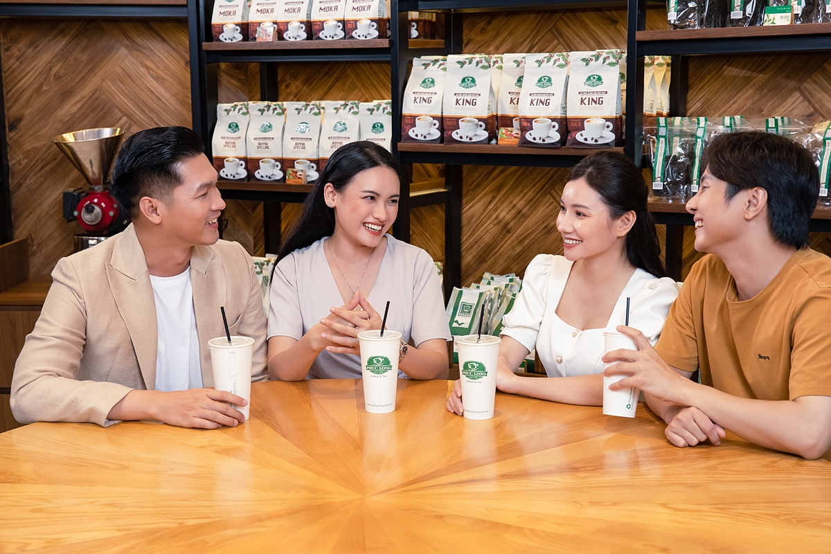 Phúc Long là điểm đến yêu thích của giới trẻ.