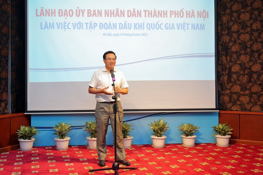Chủ tịch HĐTV Petrovietnam Hoàng Quốc Vượng phát biểu tại buổi làm việc.