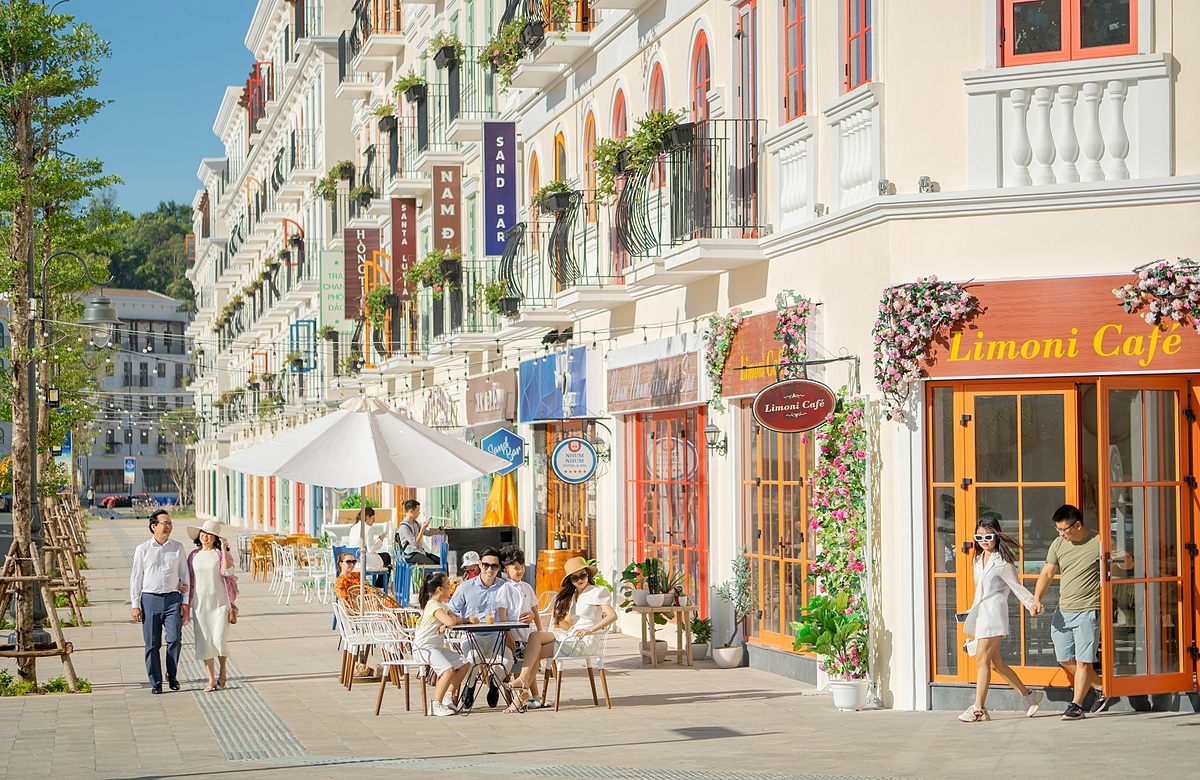 Nhịp sống tươi trẻ tại khu đô thị Sun Grand City New An Thoi.