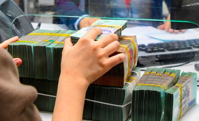 Mặc dù bước sang những ngày cuối cùng của tháng 8/2022, xu hướng điều chỉnh tăng biểu lãi suất tiết kiệm vẫn diễn ra sôi động.