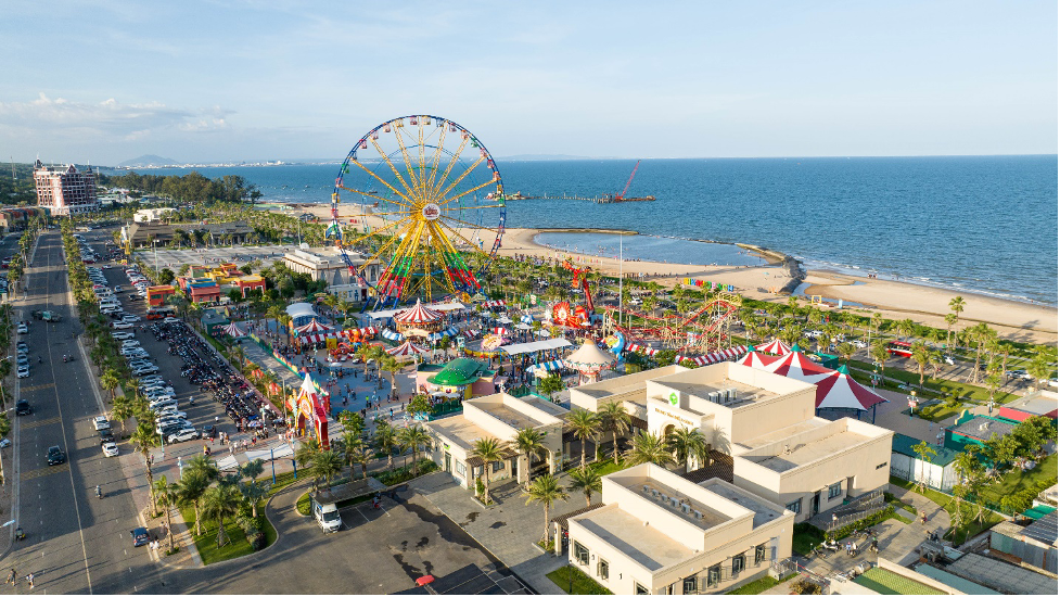 Công viên Circus Land - NovaWorld Phan Thiet thu hút khách du lịch. Chưa đầy 1 tháng kể từ ngày khai trương, Circus Land đã tiếp đón hơn 120.000 lượt khách.