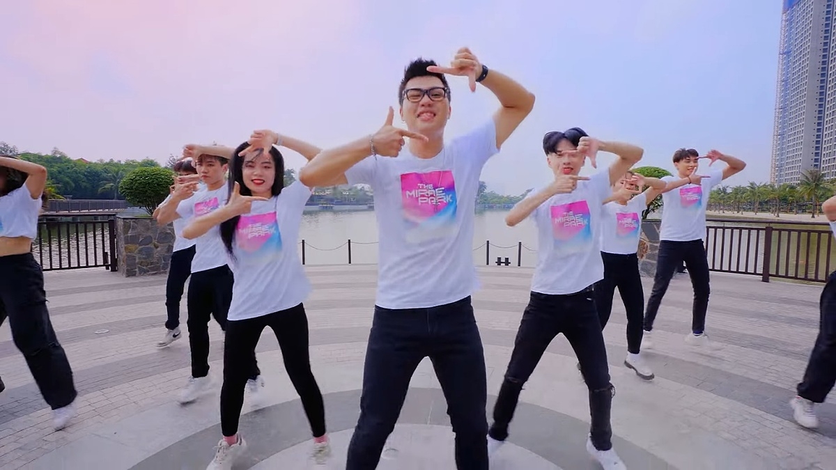 Hàng nghìn video clip nhảy Mirae đã xuất hiện trên mạng xã hội TikTok cùng nhiều nền tảng khác như Facebook, YouTube… để hưởng ứng sự kiện này.