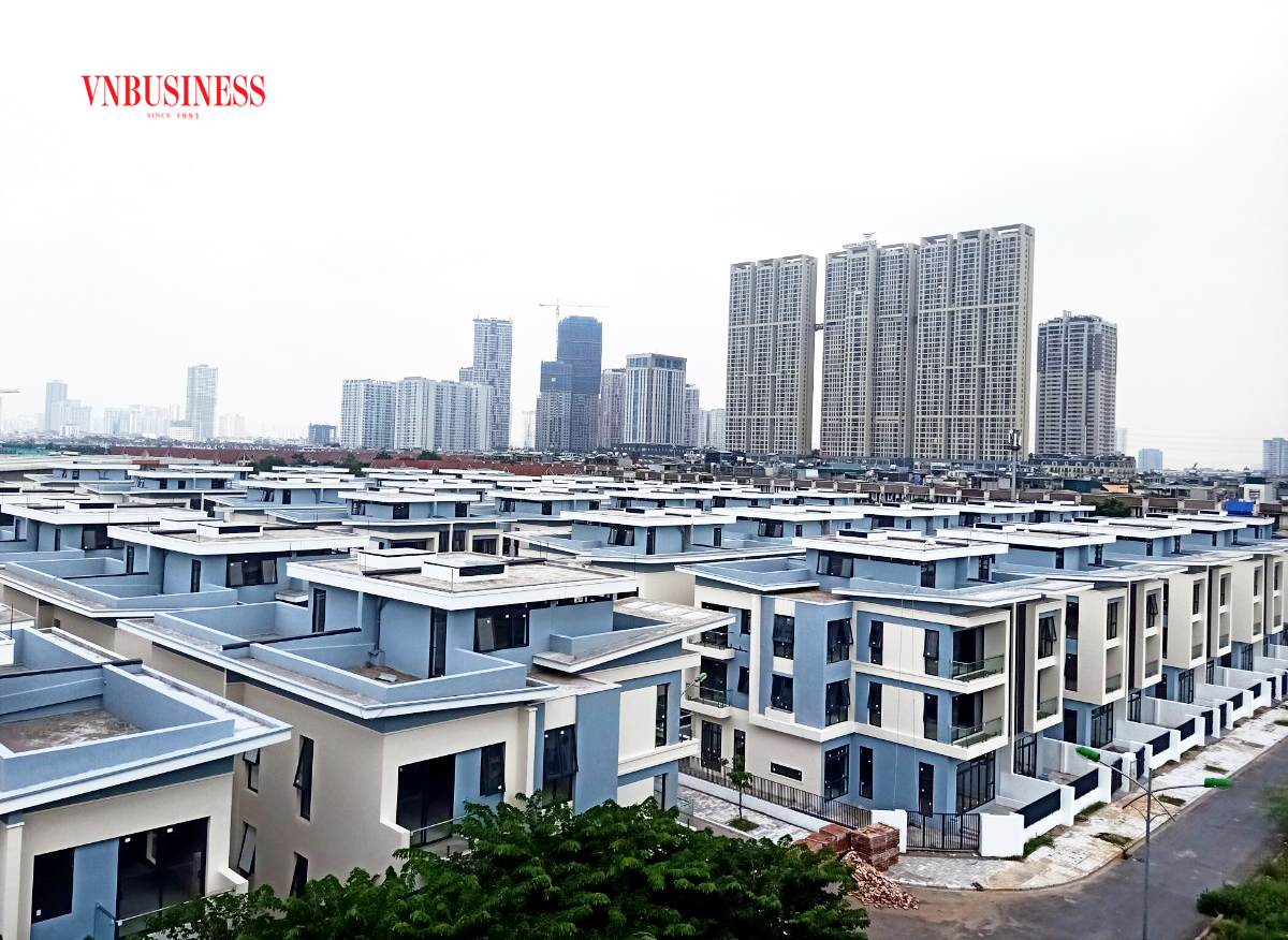 Biệt thự, nhà phố vẫn là phân khúc được các nhà đầu tư trường vốn săn đón nhờ khả năng tăng giá cao.