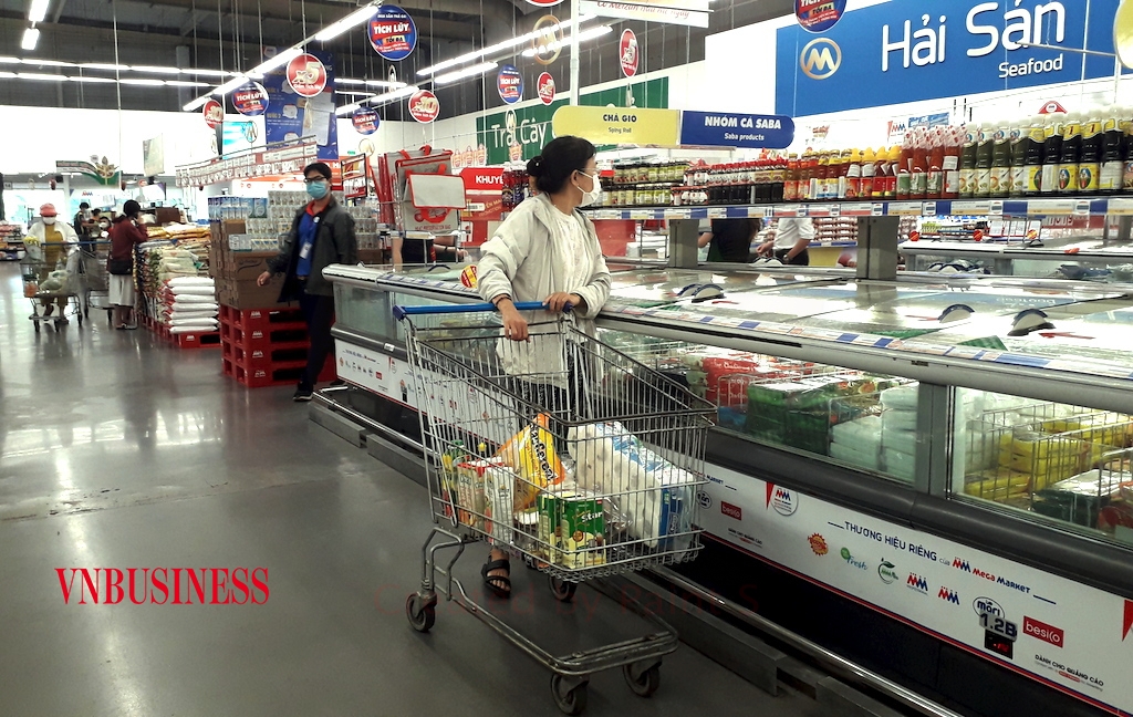 Chính sách kiểm soát giá cần tiếp tục phát huy để không ảnh hưởng đến sức mua của người tiêu dùng trong các tháng cuối năm nay.