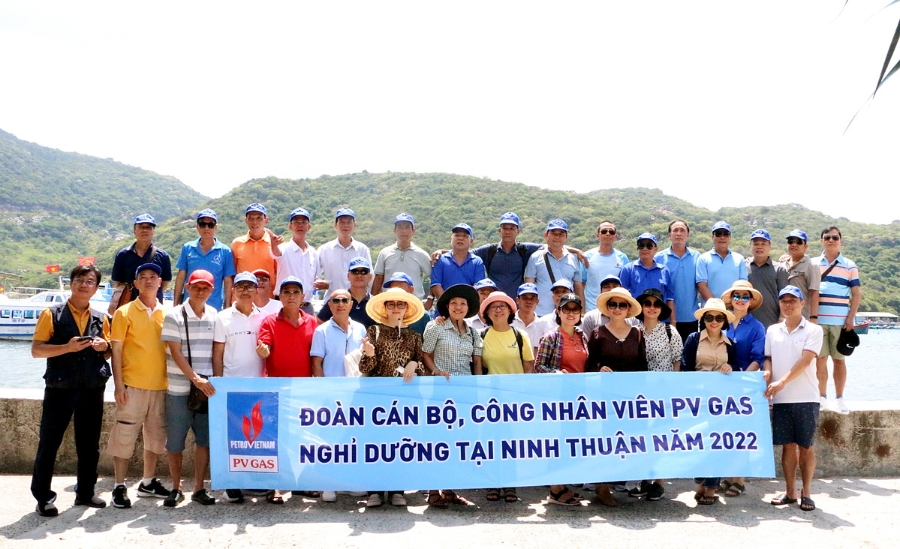 Đoàn 1 - CBCNV đang làm việc tại Cơ quan điều hành và các đơn vị trực thuộc PV GAS, là đối tượng cần bồi bổ sức khỏe và chịu di chứng hậu Covid.