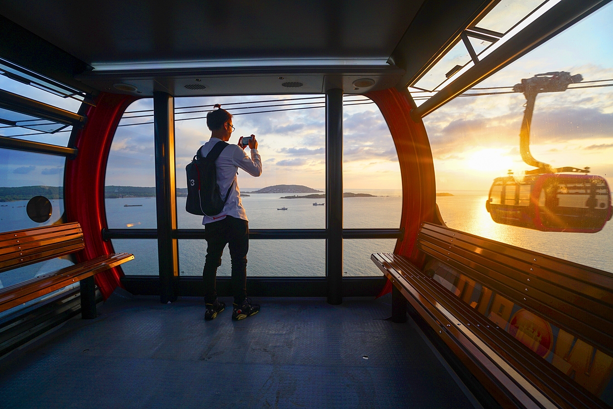 Cáp treo Hon Thom - Tuyến cáp treo 3 dây vượt biển dài nhất thế giới.