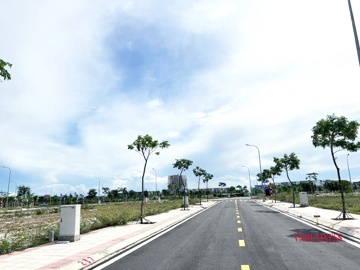 Dự báo dòng vốn rót vào thị trường nhà đất rất khó có khả năng được khơi thông vào cuối năm 2022, đầu năm 2023.