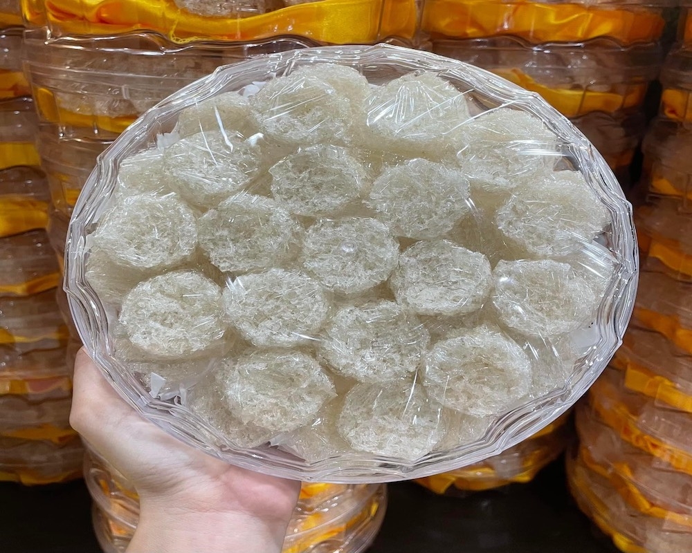 Nhiều trang bán hàng online giới thiệu yến vụn có mức giá siêu rẻ từ 500.000 đồng/gam.