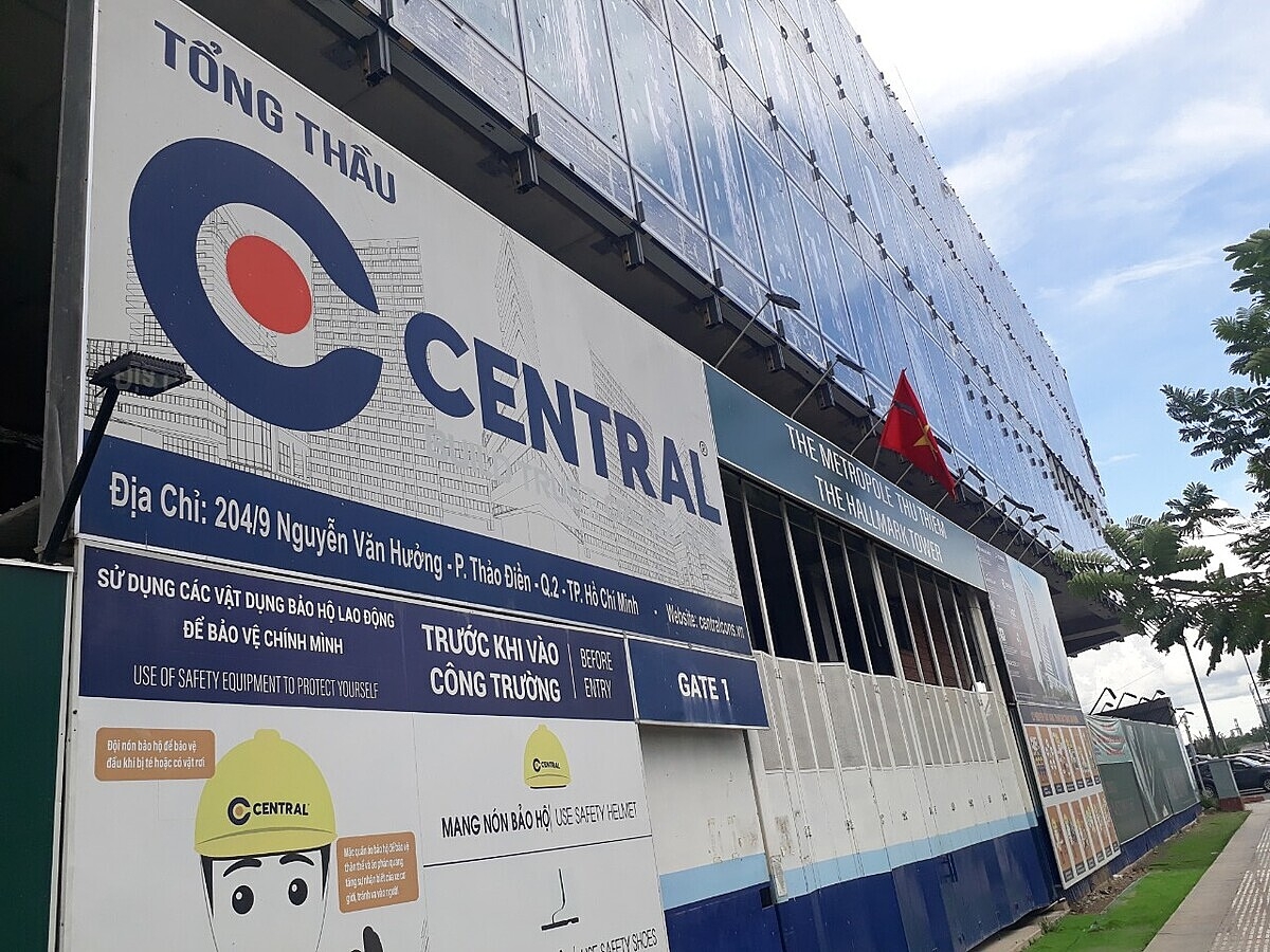 Nhà thầu Central Cons là đơn vị thi công tòa tháp văn phòng The Hallmark.