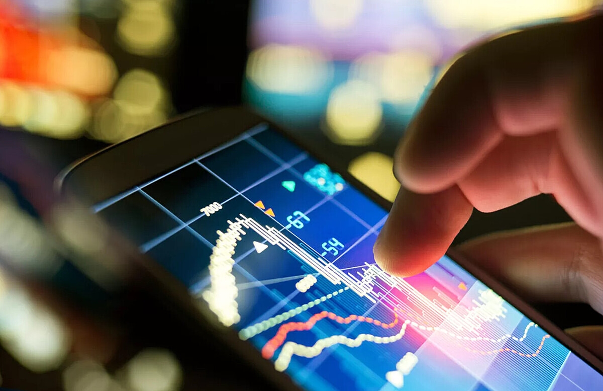 Các quỹ ETF cơ cấu danh mục, thị trường tiếp tục gặp sức ép.