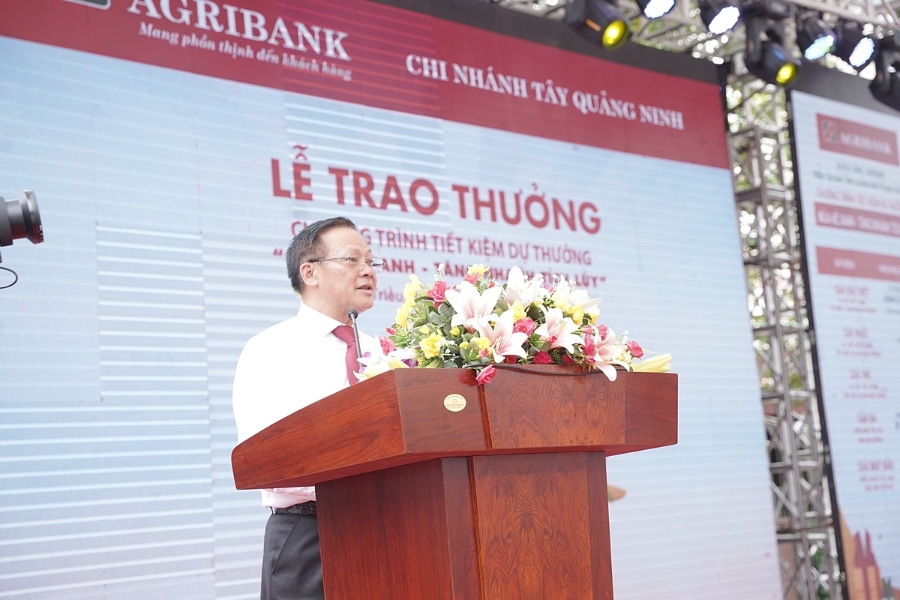 Phó Tổng Giám đốc Agribank Nguyễn Quang Hùng phát biểu.