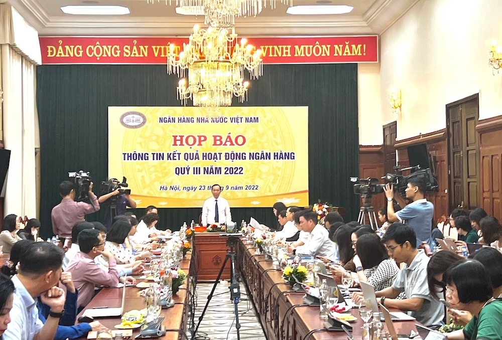 Phó Thống đốc Ngân hàng Nhà nước Đào Minh Tú thông tin về kết quả hoạt động ngân hàng quý III/2022.