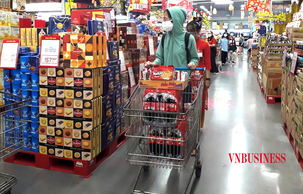 Nhiều sự kiện lễ hội liên tiếp trong 3 tháng cuối năm được kỳ vọng sẽ tạo ra “làn sóng mua sắm”, giúp một số ngành hàng bán lẻ, tiêu dùng có tăng trưởng “nóng”.