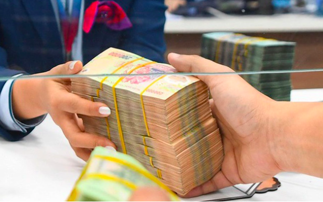 Trần lãi suất huy động có kỳ hạn vừa chính thức được tăng thêm 1% sẽ khiến mặt bằng lãi suất cho vay ngắn hạn tăng trong thời gian tới.