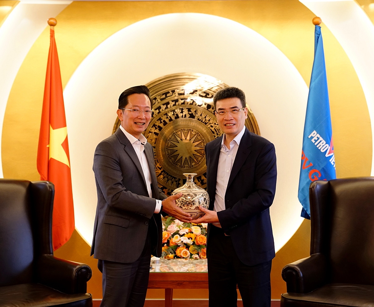 Kết thúc buổi làm việc, lãnh đạo PV GAS và lãnh đạo Tập đoàn SCG/LSP nhất trí hiện thực hoá Biên bản ghi nhớ đã ký.