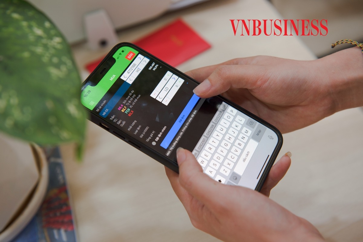 Nhà đầu tư nên cân nhắc kỹ trước khi bán ra vì rất có thể không kịp quay trở lại trong giai đoạn thị trường phục hồi mạnh sau đó, gây thiệt hại đến danh mục của mình.