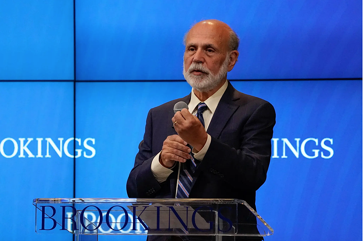 Ben Bernanke, cựu chủ tịch Cục Dự trữ Liên bang, tại Viện Brookings ở Washington hôm thứ Hai. Ảnh: Ken Cedeno / Reuters