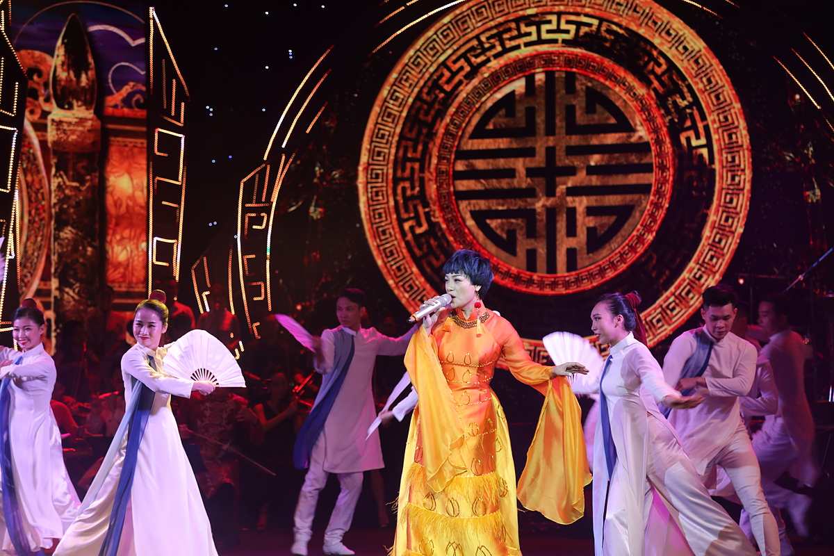 Chương trình đã tôn vinh những giá trị cao quý, hồn cốt văn hóa làm nên Thăng Long - Hà Nội linh thiêng và hào hoa.