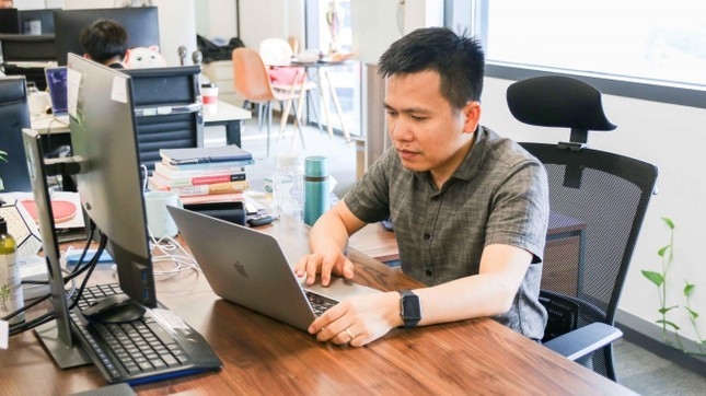 “Trợ lý ảo giúp con người có thể thực hiện nhiều thao tác chỉ bằng các câu lệnh, đưa con người bước vào kỷ nguyên không chạm”, TS. Nguyễn Kim Anh - Giám đốc khối Công nghệ Trợ lý ảo VinBigdata.