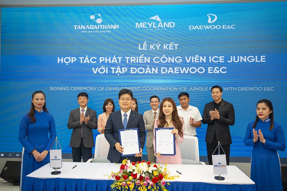 Lễ ký kết hợp tác phát triển công viên Ice Jungle giữa Tập đoàn Tân Á Đại Thành - Meyland và Deawoo E&C.