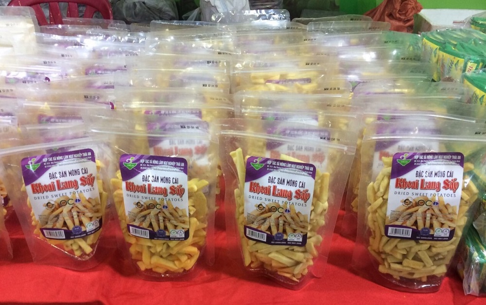 Sản phẩm khoai lang lim Móng Cái dạng sấy do HTX Nông lâm ngư nghiệp Thái An sản xuất.