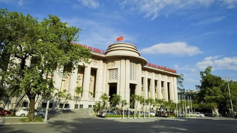 Ngân hàng Nhà nước Việt Nam vừa thông báo điều chỉnh tăng biên độ tỷ giá từ mức /-3% hiện nay lên /-5%.