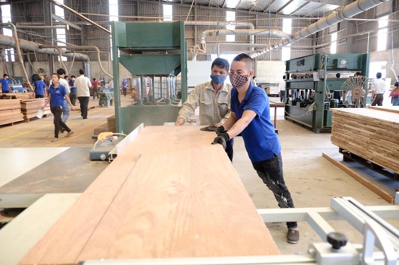 Dự báo xuất khẩu quý cuối năm sẽ gặp nhiều khó khăn, và mục tiêu xuất khẩu 16,5 tỷ USD của ngành gỗ sẽ khó đạt.