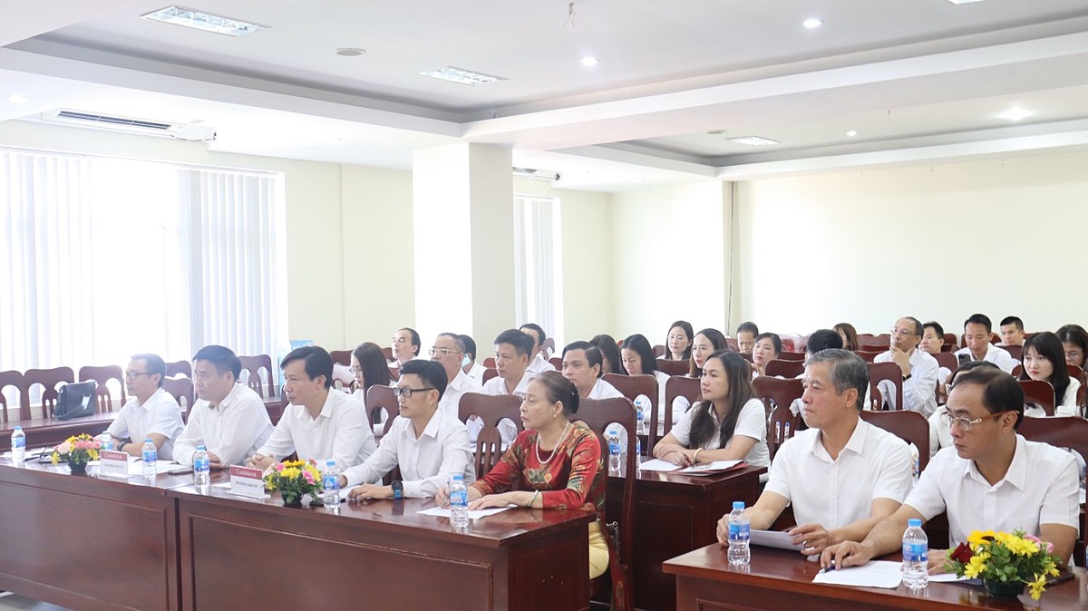 Agribank phối hợp với Công ty xổ số kiến thiết Hải Phòng tổ chức quay số trúng thưởng chương trình Tiết kiệm dự thưởng “Cùng Agribank – Tăng nhanh Tài Lộc” .