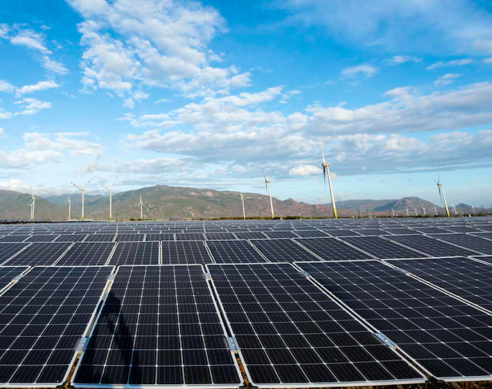 EVN khẳng định đúng luật khi ngưng mua 40% công suất từ nhà máy điện mặt trời Trung Nam - Thuận Nam.