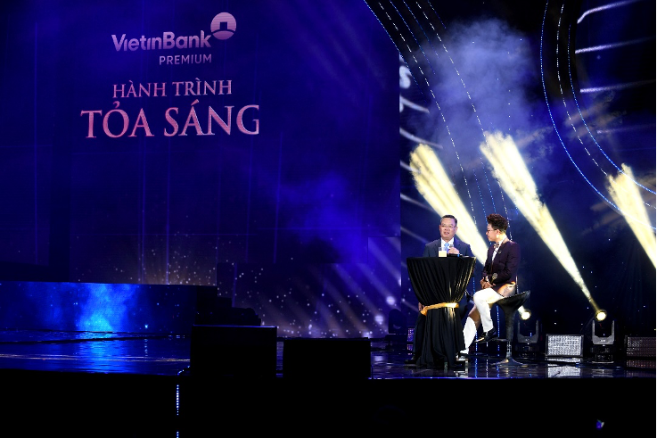 Ông Trần Minh Bình – Chủ tịch HĐQT VietinBank chia sẻ tại sự kiện “Hành trình tỏa sáng”.