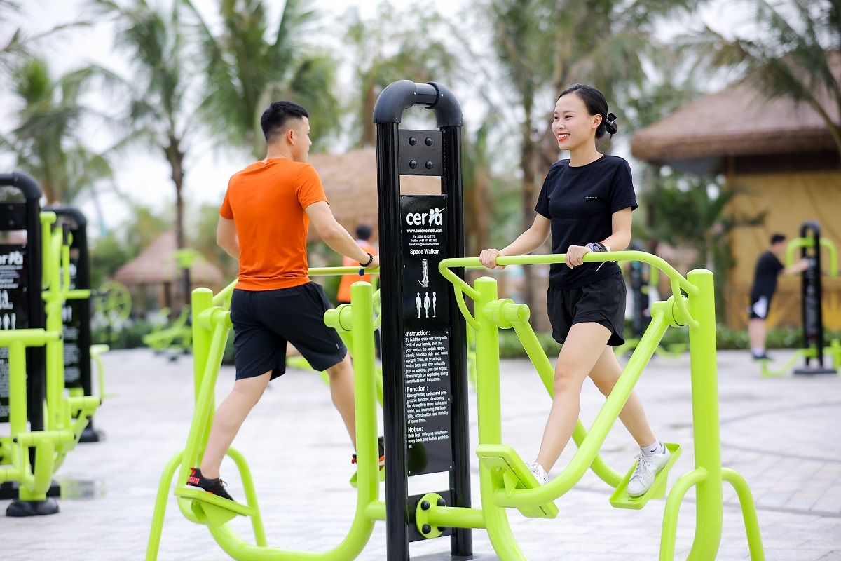 Hệ thống tiện ích phong cách resort giúp cư dân làm quen với lối sống khỏe mạnh mỗi ngày.