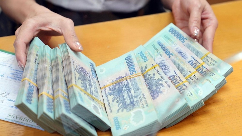 Cho vay tín dụng với lãi suất thấp là điểm nhấn quan trọng nhất của ngành ngân hàng hỗ trợ cho doanh nghiệp bình ổn.