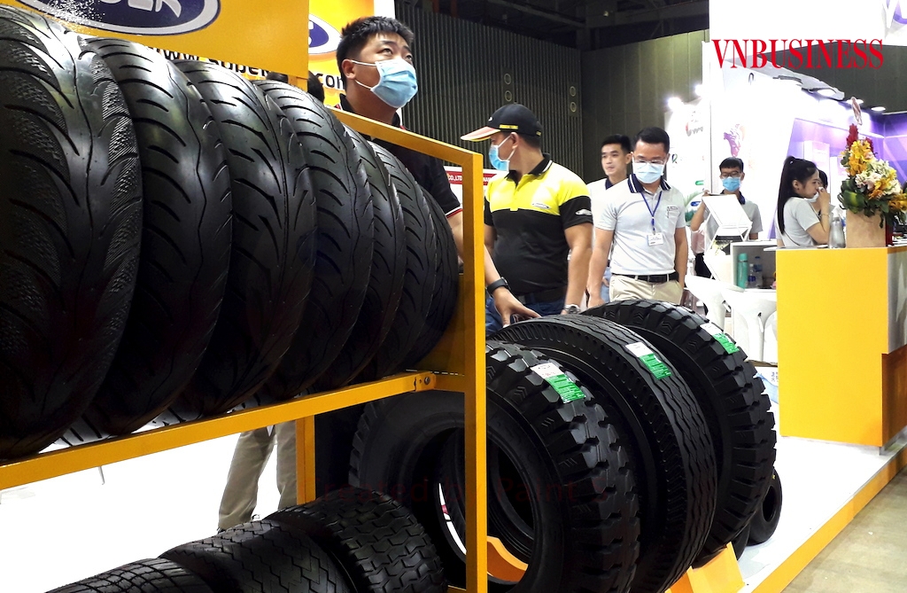 Với hoạt động sản xuất lốp xe mạnh mẽ, ước tính trung bình Trung Quốc cần tiêu thụ khoảng 500 nghìn tấn cao su tự nhiên mỗi tháng, là cơ hội để các DN cao su của Việt Nam gia tăng XK.