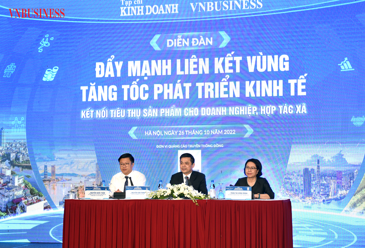 Các chuyên gia cho rằng mối liên kết bền chặt giữa nông dân, HTX, doanh nghiệp và nhà quản lý giúp nông sản của HTX, doanh nghiệp rộng đầu ra hơn.