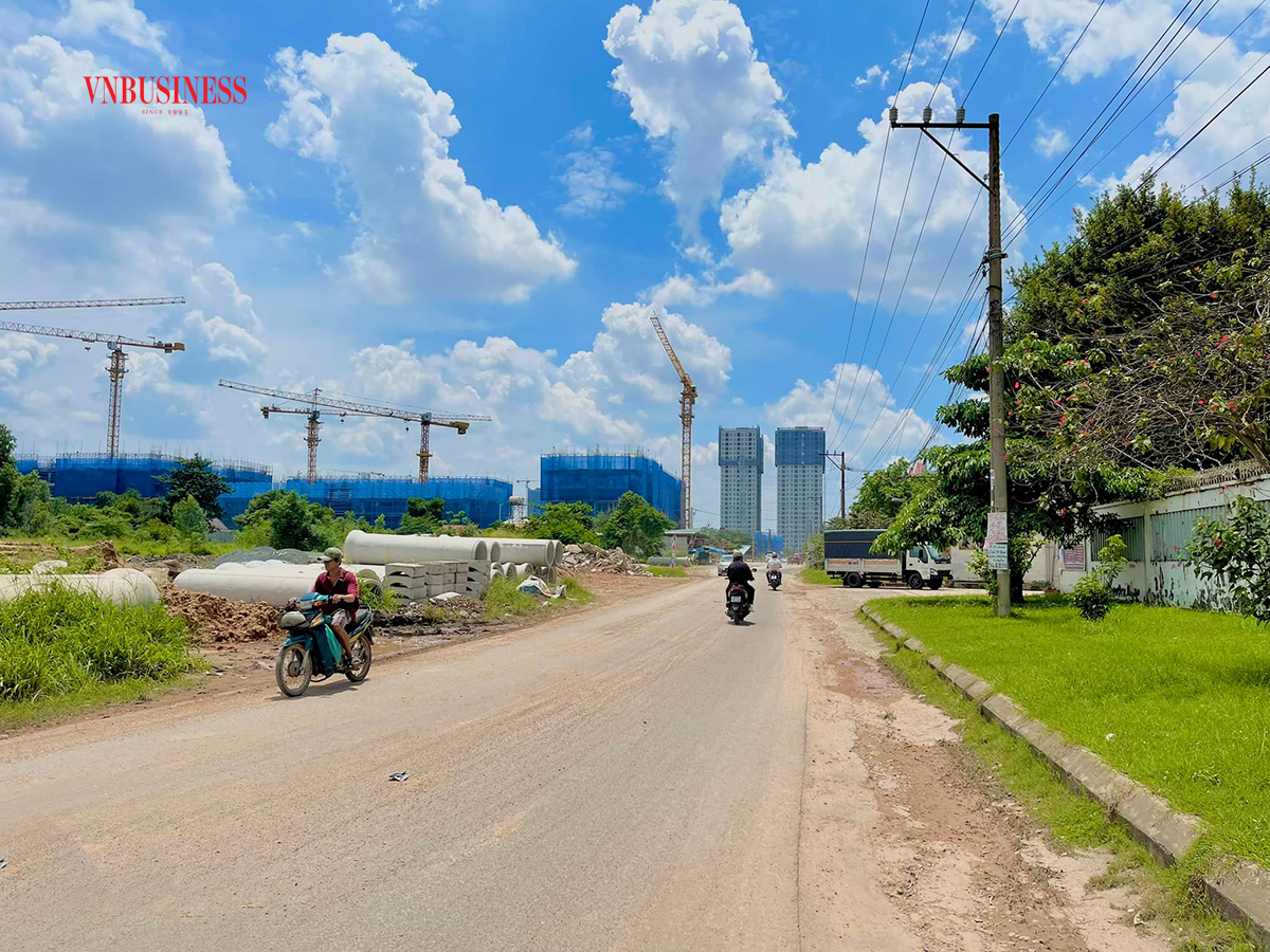 Hạ tầng quy hoạch đang là yếu tố hiếm hoi tạo động lực cho thị trường bất động sản.