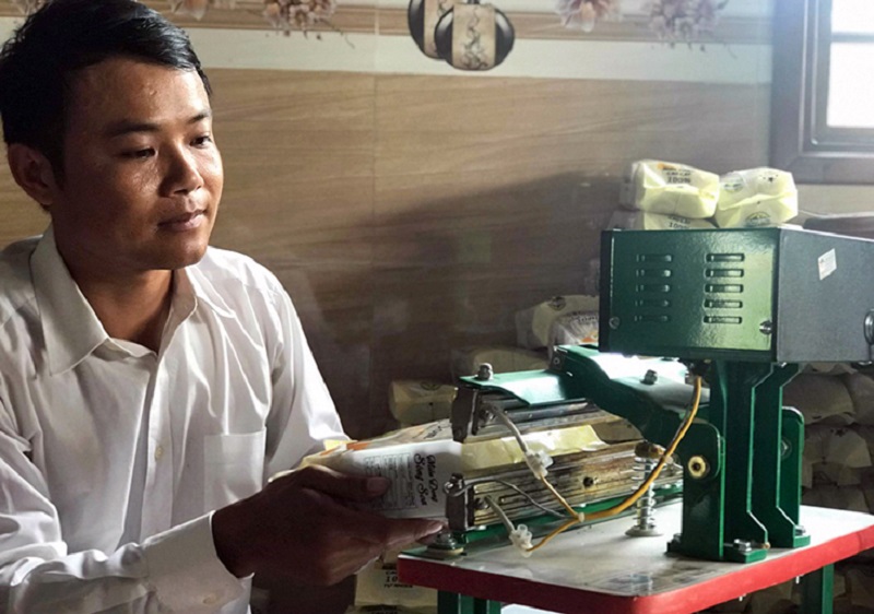 Các khâu sản xuất, đóng gói của Miến dong sông Son đều được thực hiện trên máy móc hiện đại.