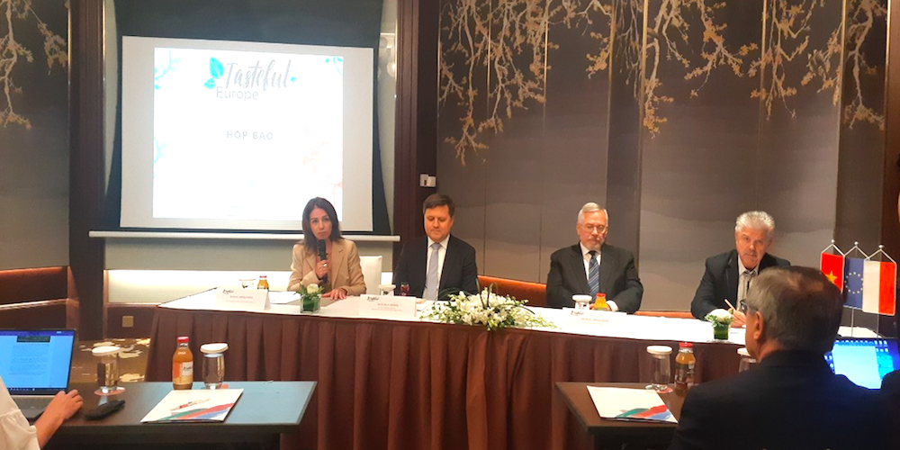 Họp báo: “Châu Âu đầy hương vị - Truyền thống và Chất lượng”.