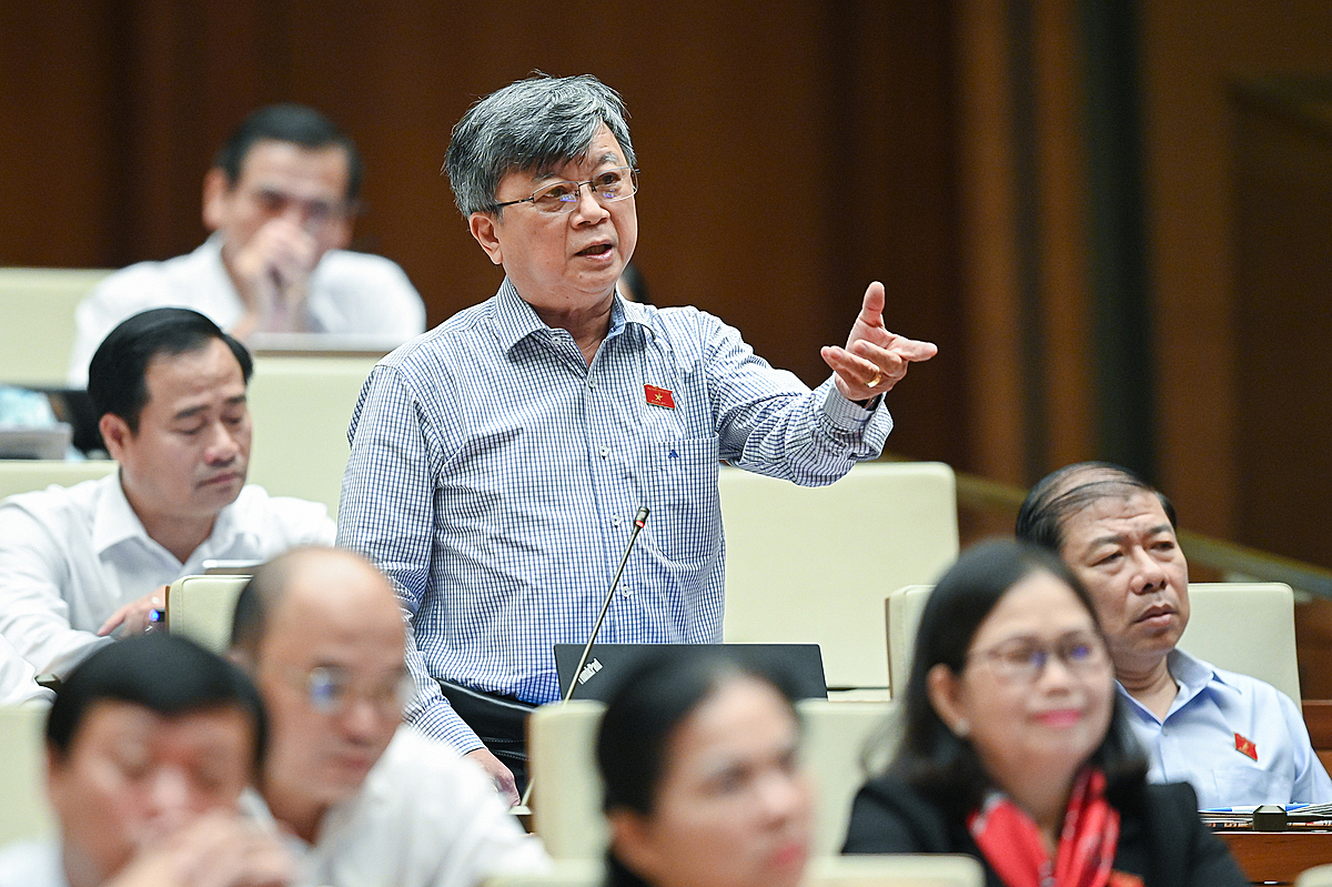 Đại biểu Trương Trọng Nghĩa- Đoàn Đại biểu Quốc hội Tp. Hồ Chí Minh đóng góp ý kiến về Dự thảo sửa đổi Luật HTX.