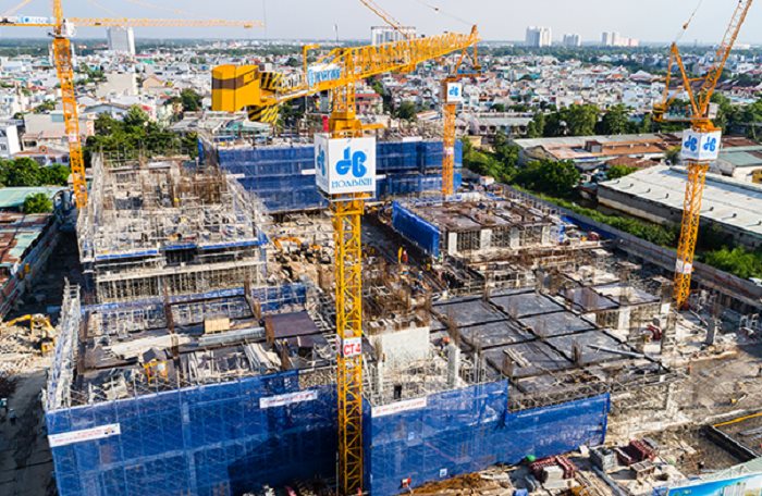 Nợ phải trả của Hoà Bình Group tăng mạnh nhưng vốn chủ sở hữu lại giảm.