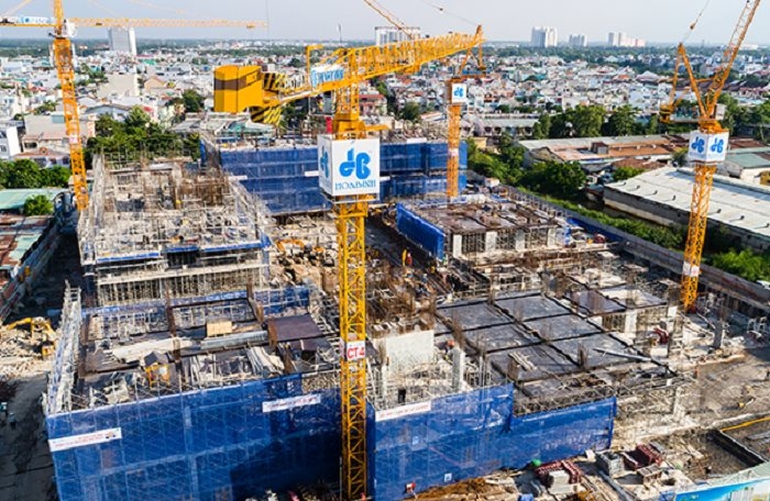 Nợ phải trả của Hoà Bình Group tăng mạnh nhưng vốn chủ sở hữu lại giảm.