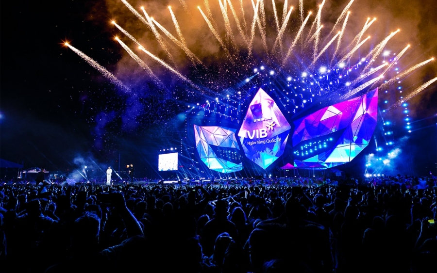 Toàn cảnh đêm nhạc ngày 19/11.