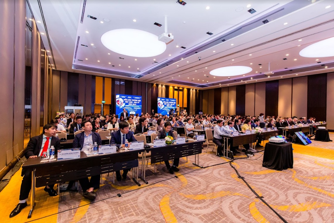 Toàn cảnh hội trường.