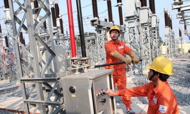 Kinh doanh thua lỗ, EVN vẫn giữ ngôi quán quân vua tiền mặt