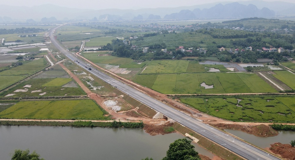 Thanh tra Chính phủ sẽ thanh tra việc cấp phép khai thác khoáng sản làm vật liệu xây dựng tại dự án cao tốc Bắc Nam phía Đông đoạn Mai Sơn - Quốc lộ 45.