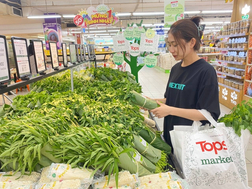 Việc sử dụng vật liệu thân thiện với môi trường để gói rau cũng gây ra những thách thức nhất định cho các HTX và nhà phân phối.