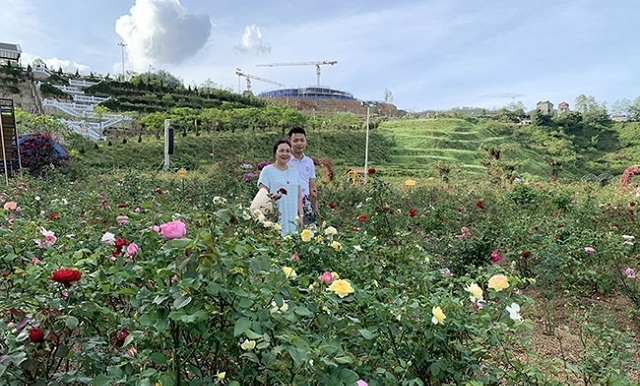 Các HTX đã nhân rộng mô hình vườn kiểu mẫu kết hợp du lịch một cách hiệu quả góp phần xây dựng NTM.