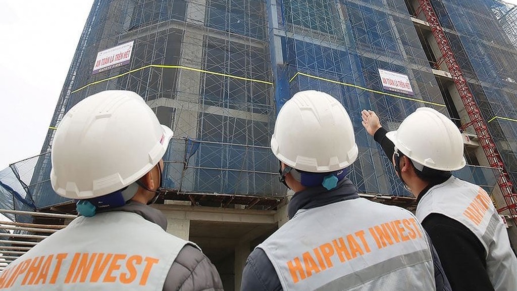 So với mức đỉnh thiết lập trong ngày 26/11/2021 (40.000 đồng/cp), cổ phiếu HPX đã để mất 83%.