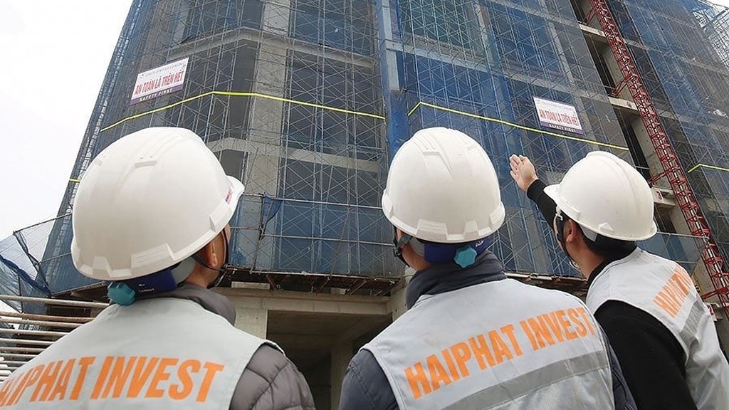 So với mức đỉnh thiết lập trong ngày 26/11/2021 (40.000 đồng/cp), cổ phiếu HPX đã để mất 83%.