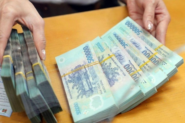 Các ngân hàng đồng thuận huy động lãi suất tiền gửi cao nhất chỉ ở mức cao nhất 9,5% trên tất cả các kỳ hạn.