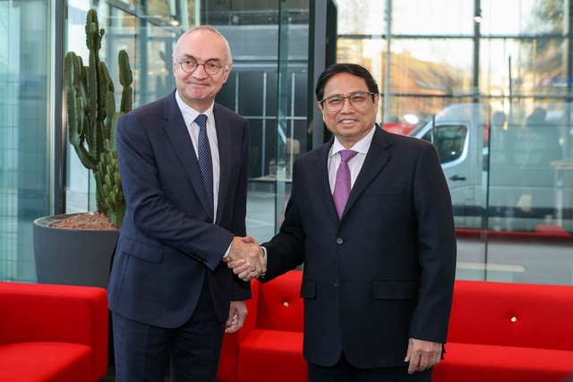 Thủ tướng Phạm Minh Chính tới thăm và làm việc với Trung tâm IMEC tại TP. Leuven, Vùng Flanders, một trung tâm nghiên cứu và phát triển công nghệ cao hàng đầu của Bỉ, cũng như của EU (Ảnh: VGP).